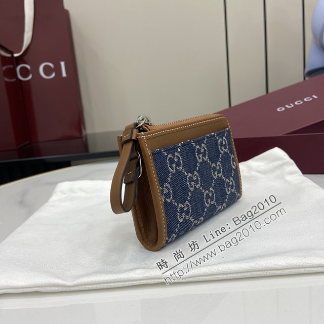 Gucci專櫃古馳最新款Emblem系列飾包帶卡片夾零錢包 jh2818型號：821804